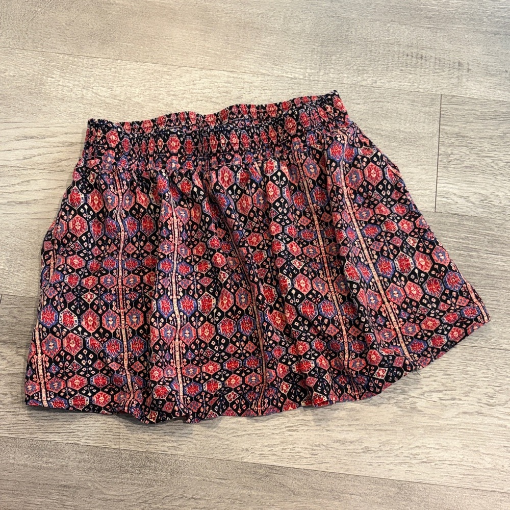 Forever 21 Red and Black Mini Skirt
